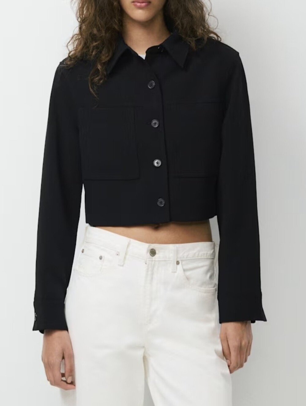 Aritzia Wilfred Little Cropped Jacket in Black, Crepette